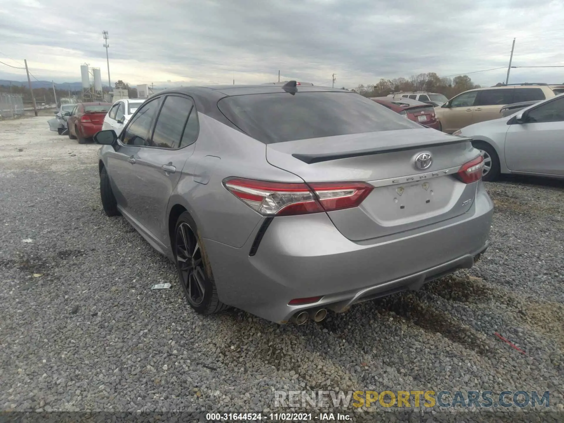 3 fotografías del automóvil dañado 4T1K61AK8LU381411 TOYOTA CAMRY 2020