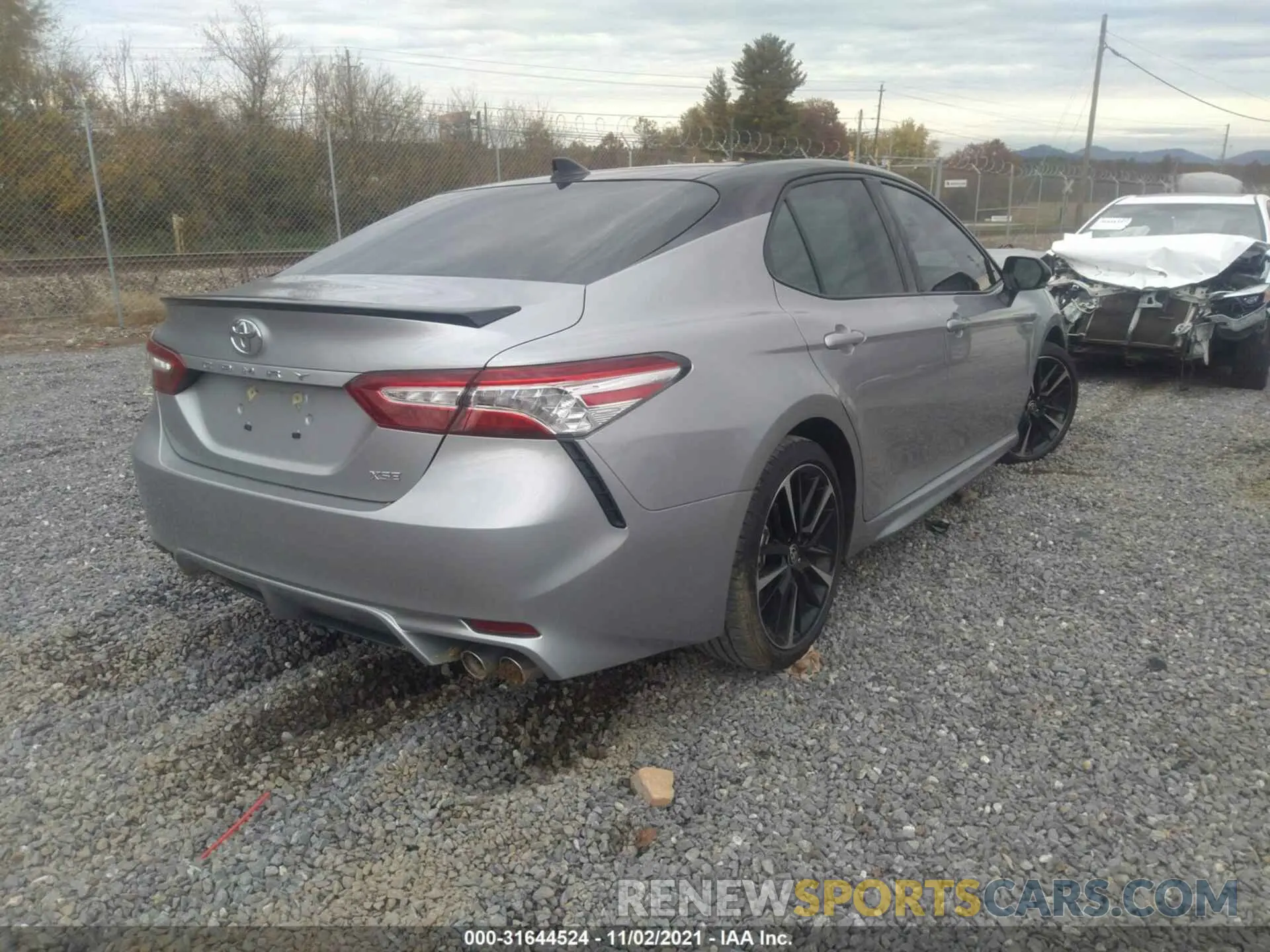 4 fotografías del automóvil dañado 4T1K61AK8LU381411 TOYOTA CAMRY 2020
