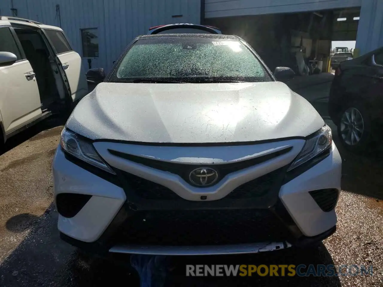 5 fotografías del automóvil dañado 4T1K61AK8LU382011 TOYOTA CAMRY 2020