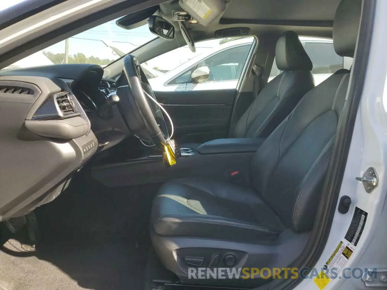 7 fotografías del automóvil dañado 4T1K61AK8LU382011 TOYOTA CAMRY 2020