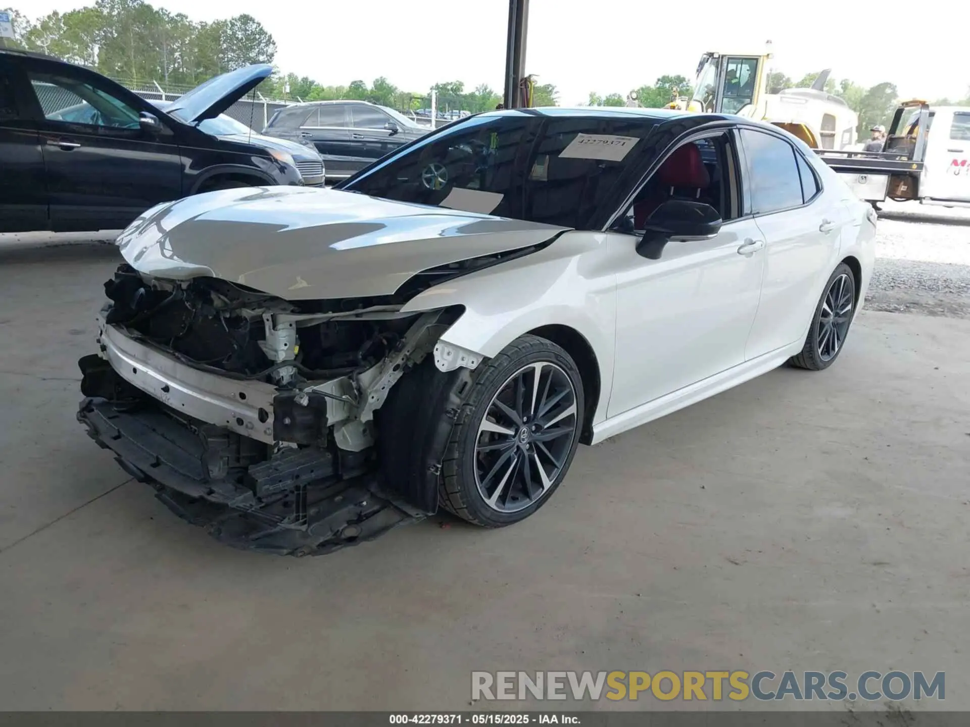 2 fotografías del automóvil dañado 4T1K61AK8LU397981 TOYOTA CAMRY 2020