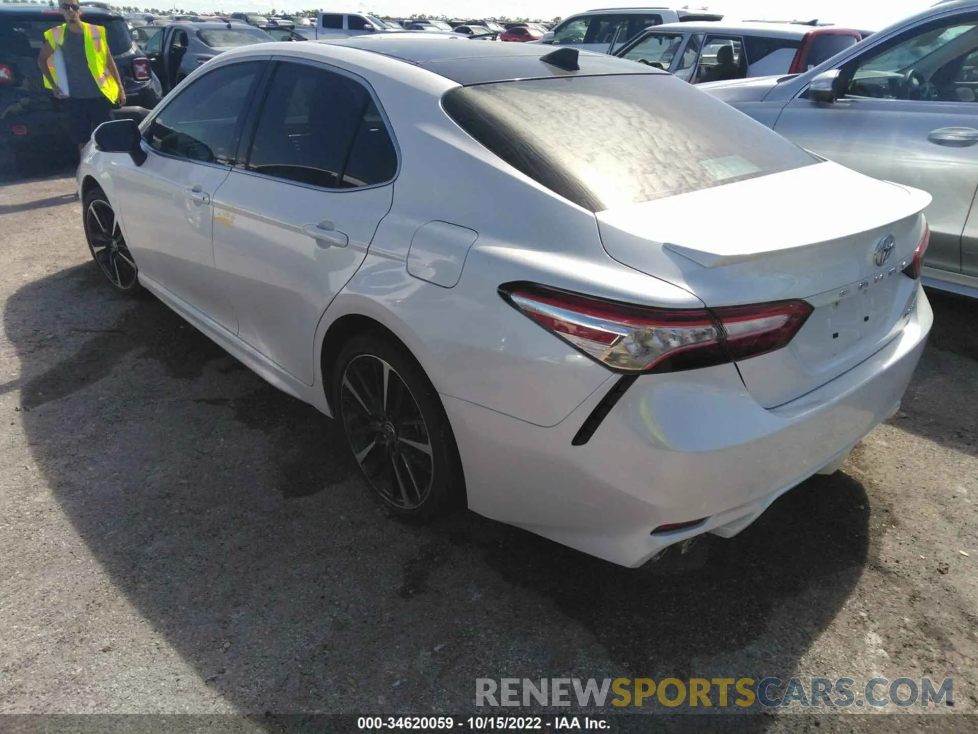3 fotografías del automóvil dañado 4T1K61AK8LU398161 TOYOTA CAMRY 2020
