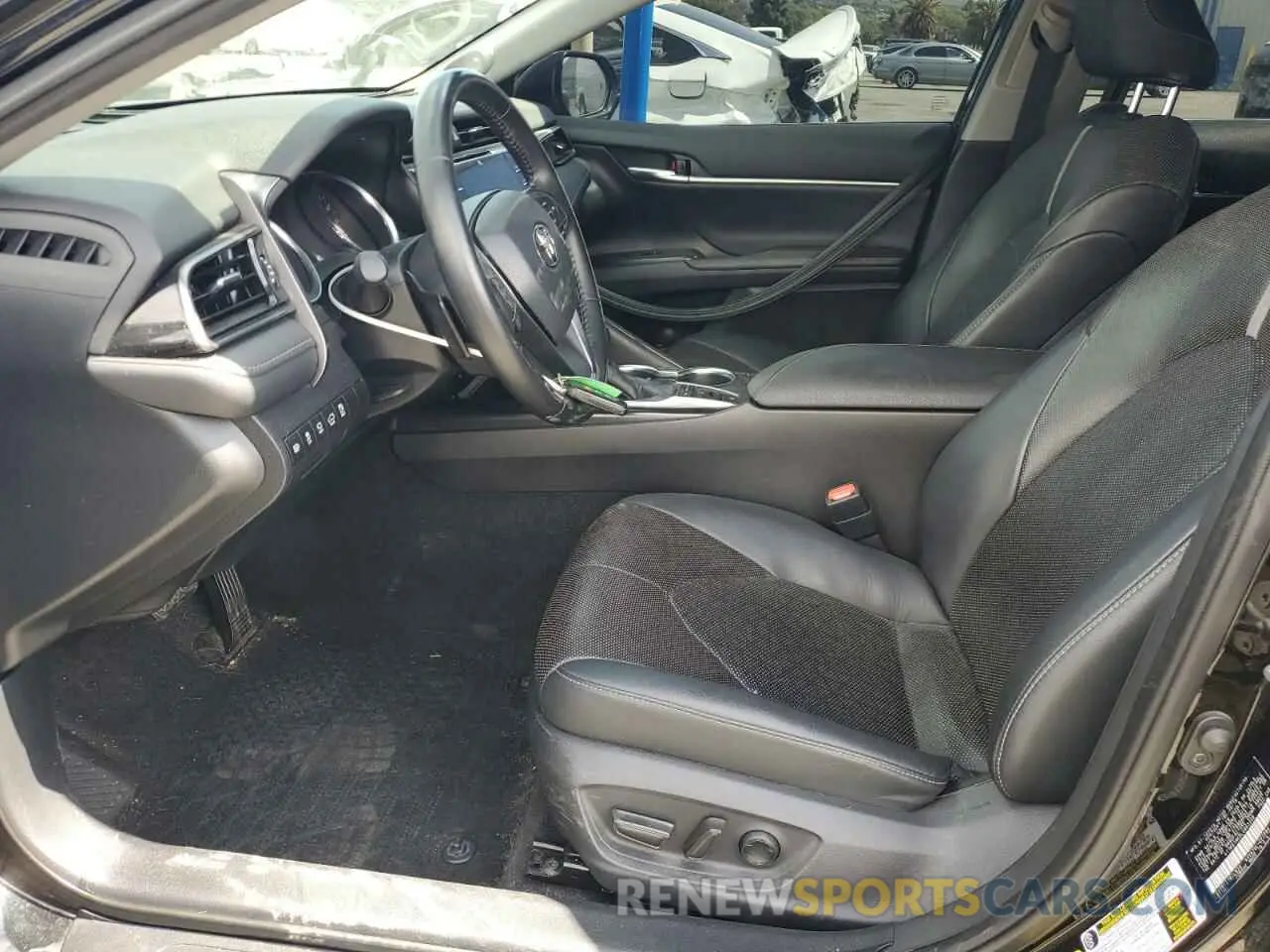 7 fotografías del automóvil dañado 4T1K61AK8LU863358 TOYOTA CAMRY 2020