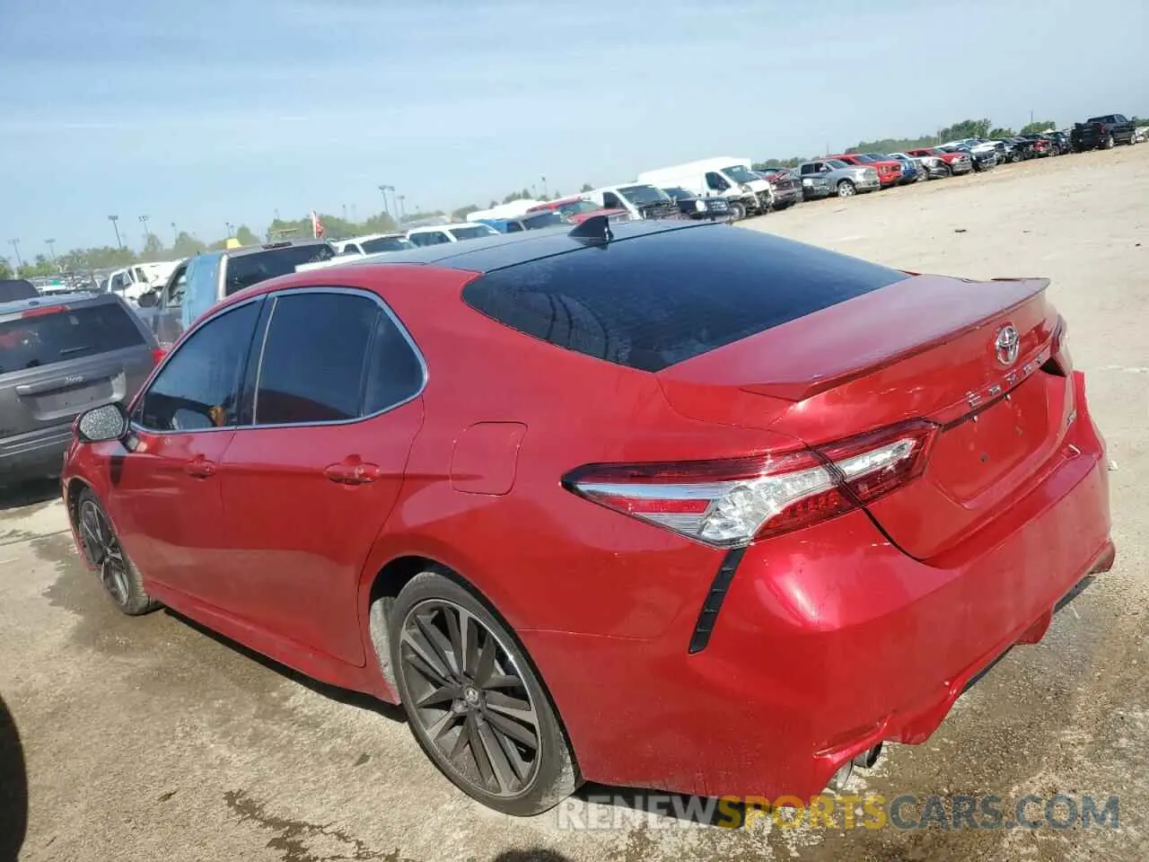 2 fotografías del automóvil dañado 4T1K61AK9LU315403 TOYOTA CAMRY 2020