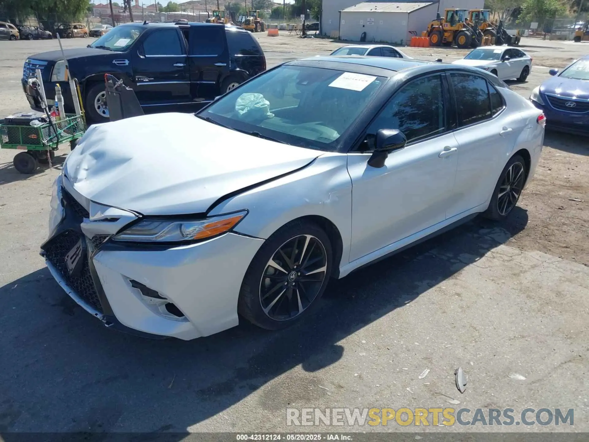 2 fotografías del automóvil dañado 4T1K61AK9LU332234 TOYOTA CAMRY 2020