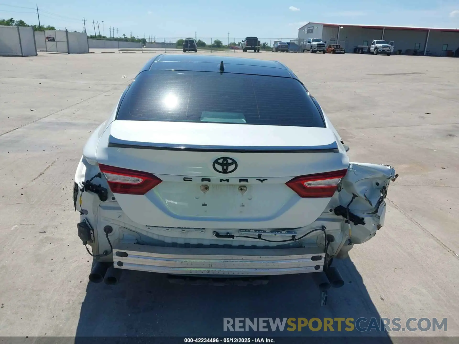 16 fotografías del automóvil dañado 4T1K61AK9LU380560 TOYOTA CAMRY 2020