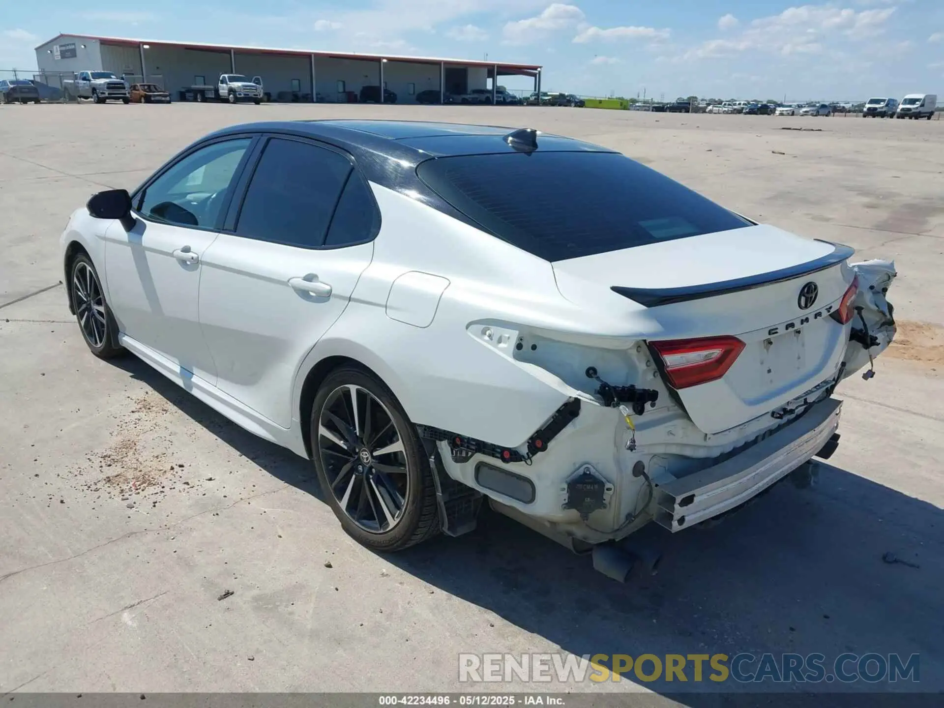 3 fotografías del automóvil dañado 4T1K61AK9LU380560 TOYOTA CAMRY 2020