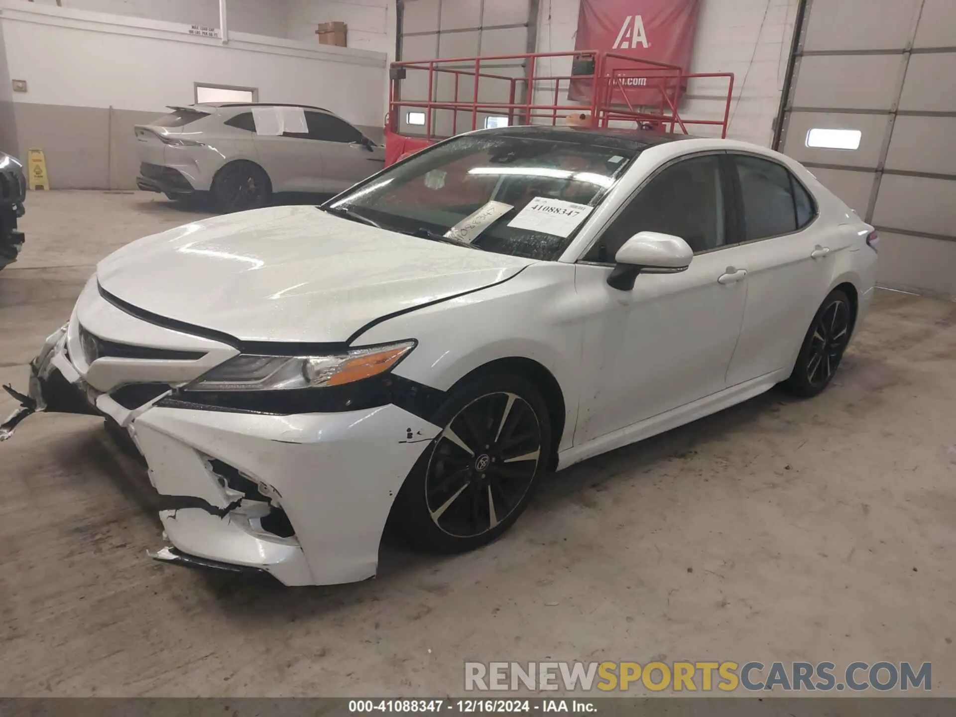 2 fotografías del automóvil dañado 4T1K61AK9LU393146 TOYOTA CAMRY 2020