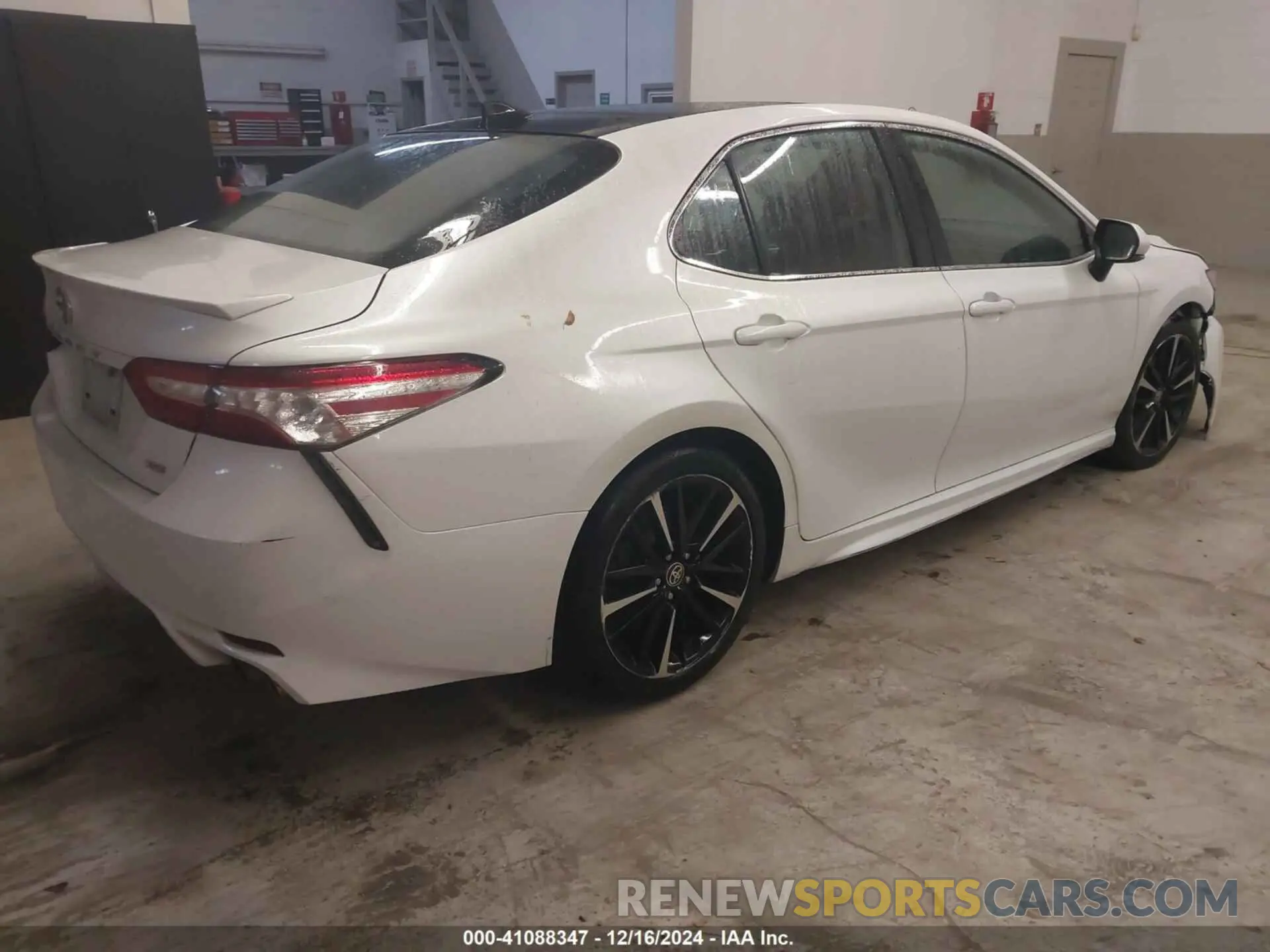 4 fotografías del automóvil dañado 4T1K61AK9LU393146 TOYOTA CAMRY 2020