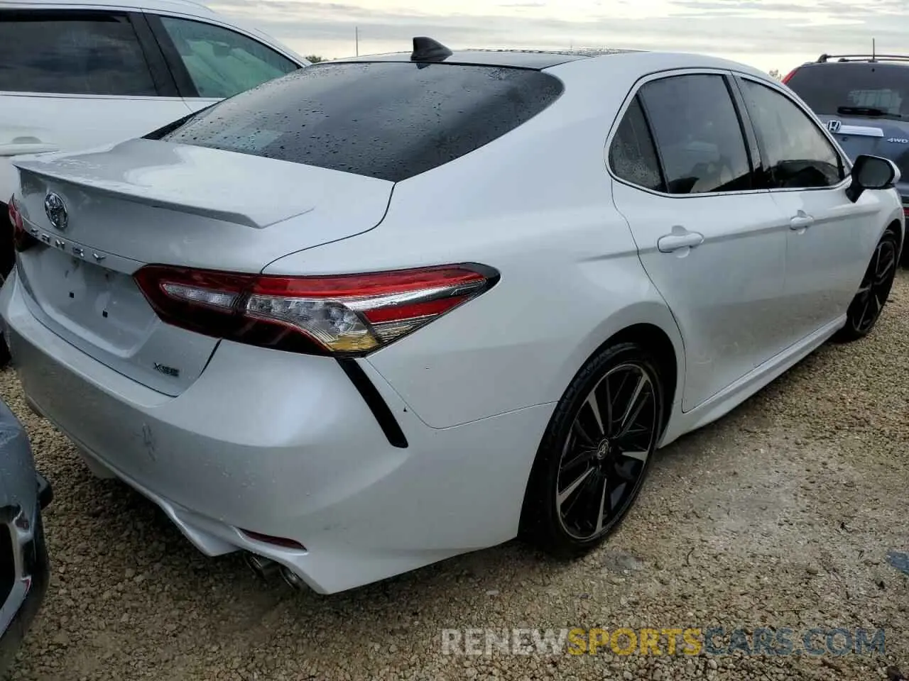 3 fotografías del automóvil dañado 4T1K61AK9LU396516 TOYOTA CAMRY 2020