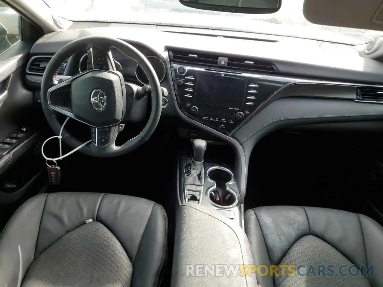 8 fotografías del automóvil dañado 4T1K61AK9LU396516 TOYOTA CAMRY 2020