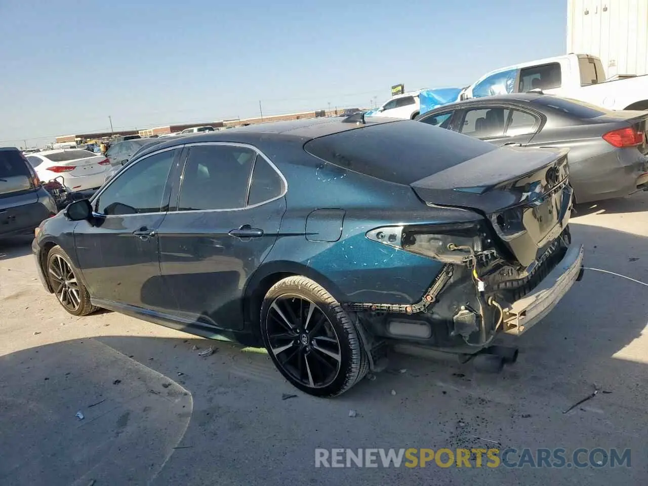 2 fotografías del automóvil dañado 4T1K61AK9LU912891 TOYOTA CAMRY 2020