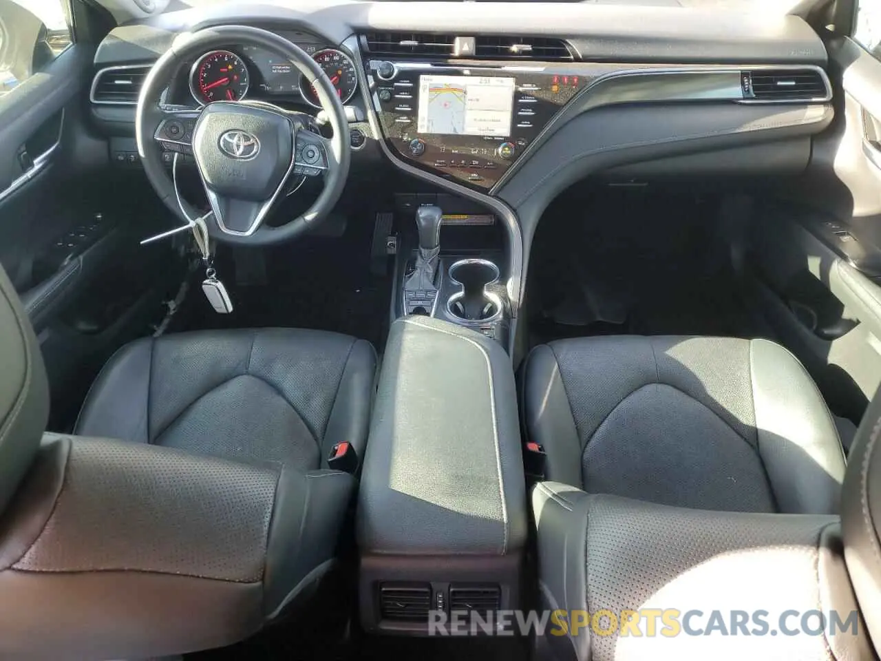 8 fotografías del automóvil dañado 4T1K61AKXLU307200 TOYOTA CAMRY 2020
