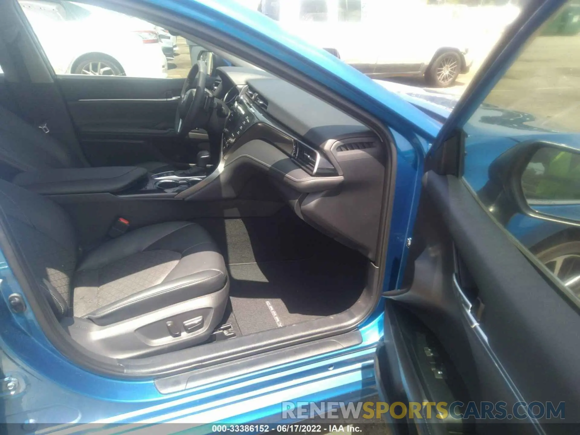 5 fotografías del automóvil dañado 4T1K61AKXLU325602 TOYOTA CAMRY 2020