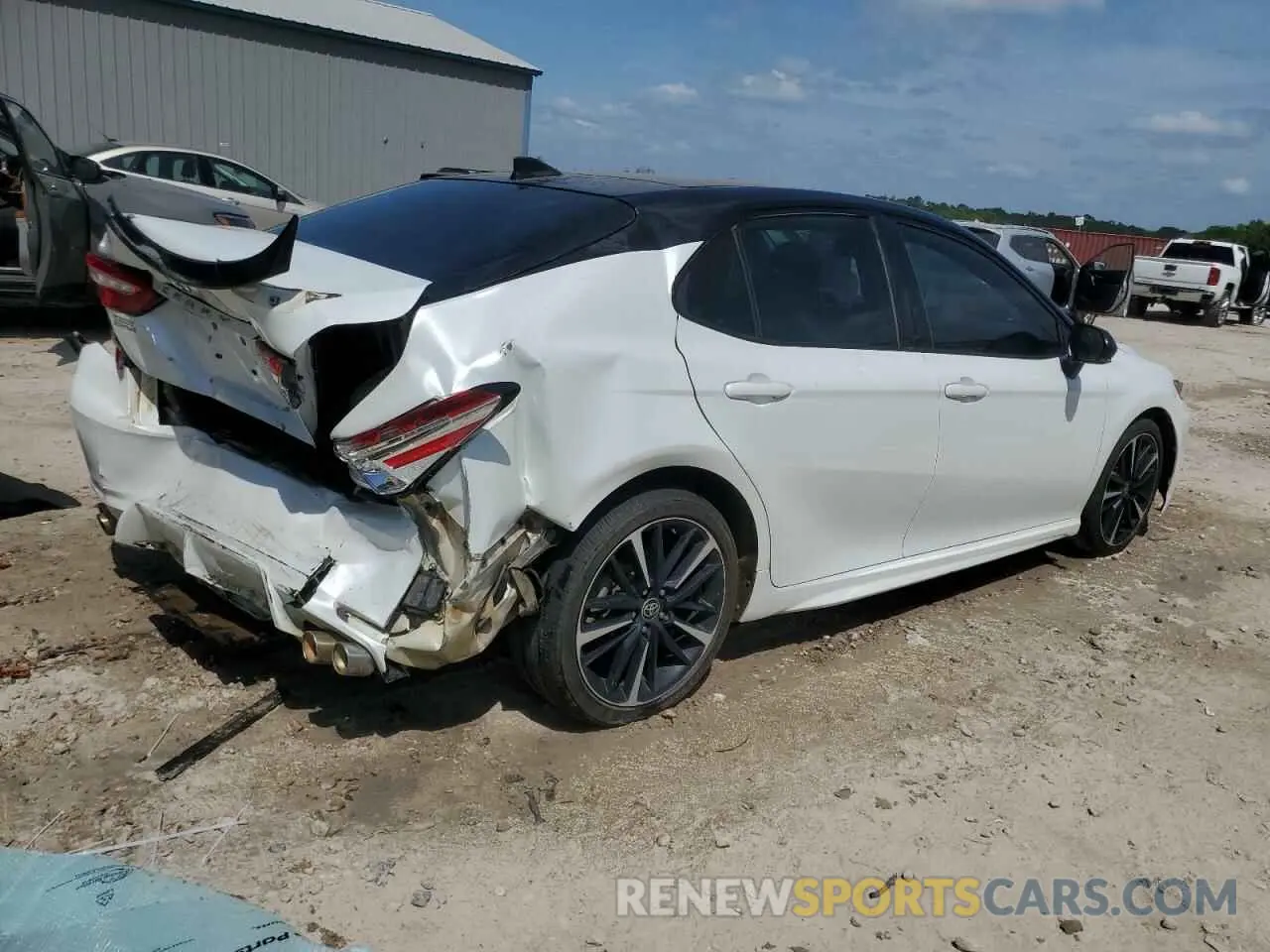 3 fotografías del automóvil dañado 4T1K61AKXLU360141 TOYOTA CAMRY 2020