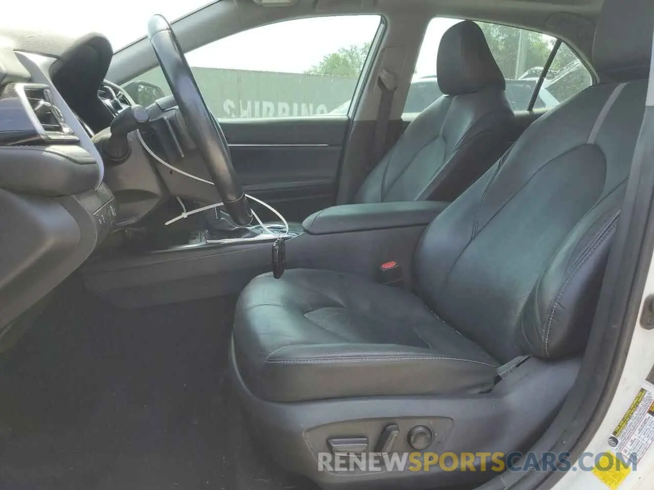 7 fotografías del automóvil dañado 4T1K61AKXLU360141 TOYOTA CAMRY 2020