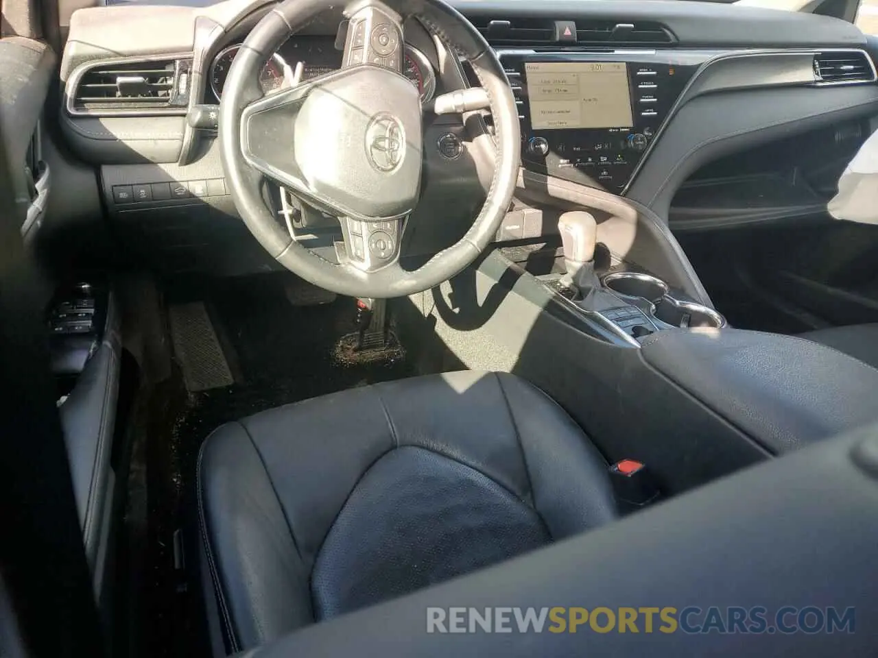 8 fotografías del automóvil dañado 4T1K61AKXLU393642 TOYOTA CAMRY 2020
