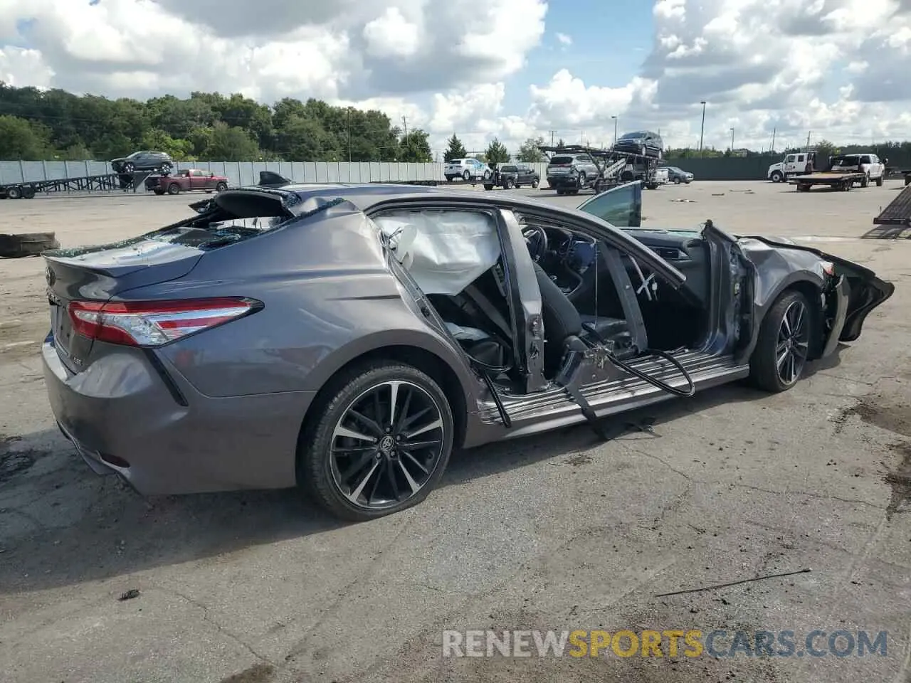 3 fotografías del automóvil dañado 4T1K61AKXLU960058 TOYOTA CAMRY 2020