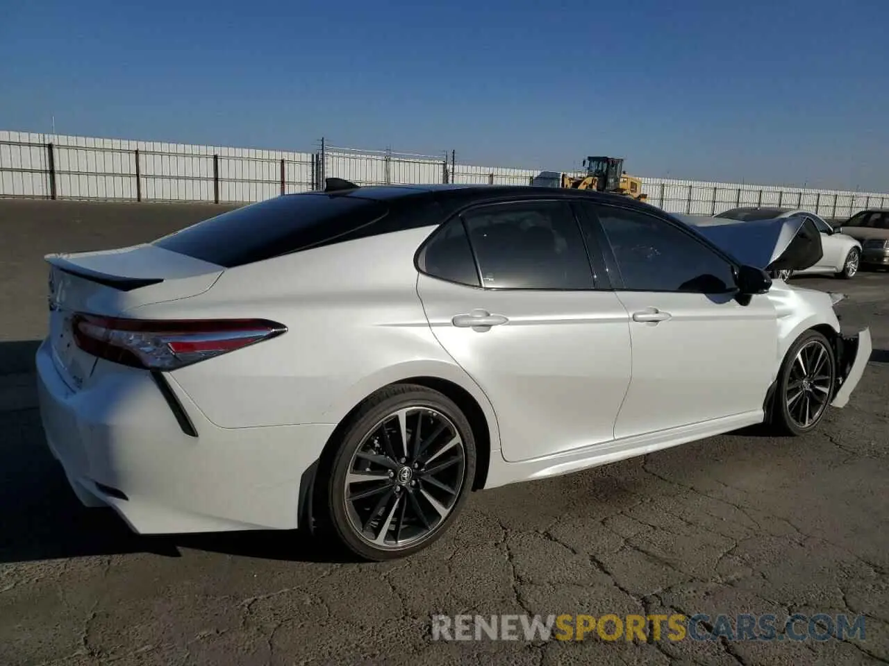 3 fotografías del automóvil dañado 4T1K61BK0LU007390 TOYOTA CAMRY 2020