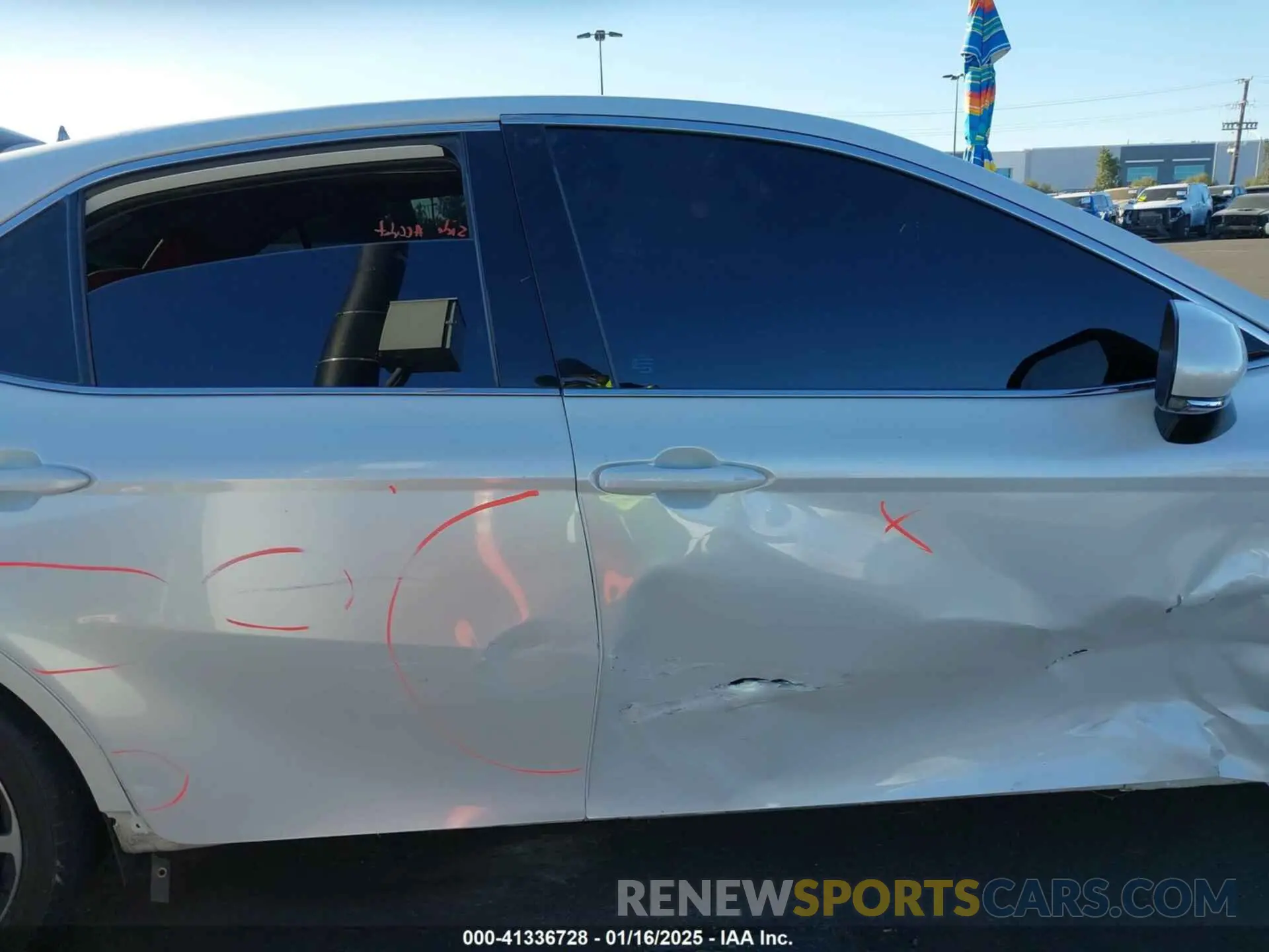 14 fotografías del automóvil dañado 4T1K61BK0LU014095 TOYOTA CAMRY 2020