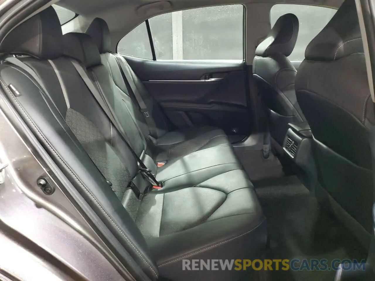 10 fotografías del automóvil dañado 4T1K61BK4LU014410 TOYOTA CAMRY 2020