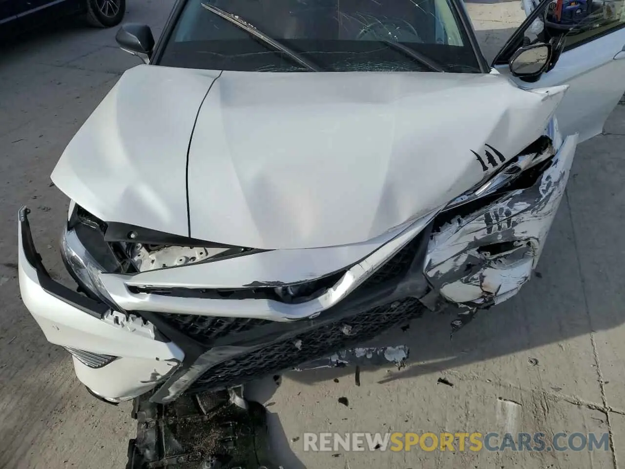 11 fotografías del automóvil dañado 4T1KZ1AK0LU035828 TOYOTA CAMRY 2020