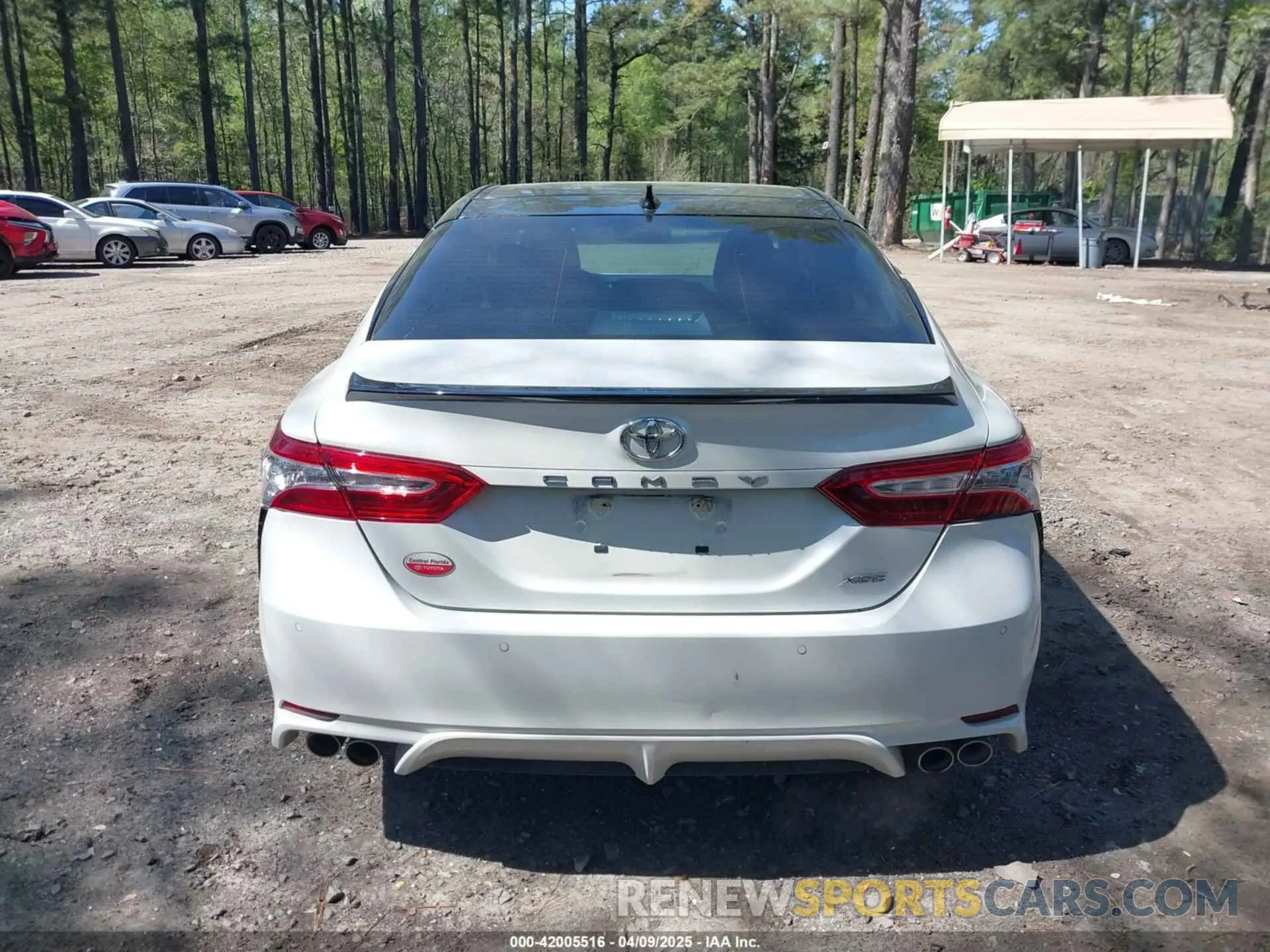 17 fotografías del automóvil dañado 4T1KZ1AK2LU045647 TOYOTA CAMRY 2020