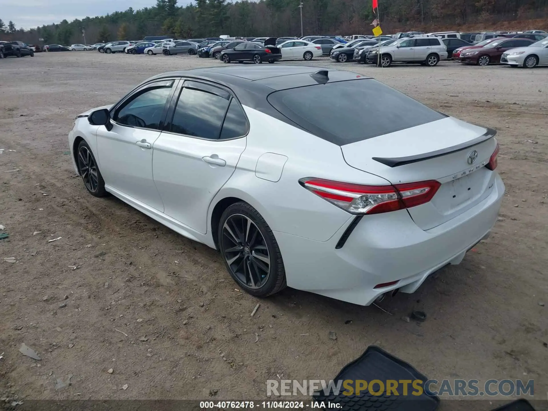 3 fotografías del automóvil dañado 4T1KZ1AK4LU039168 TOYOTA CAMRY 2020