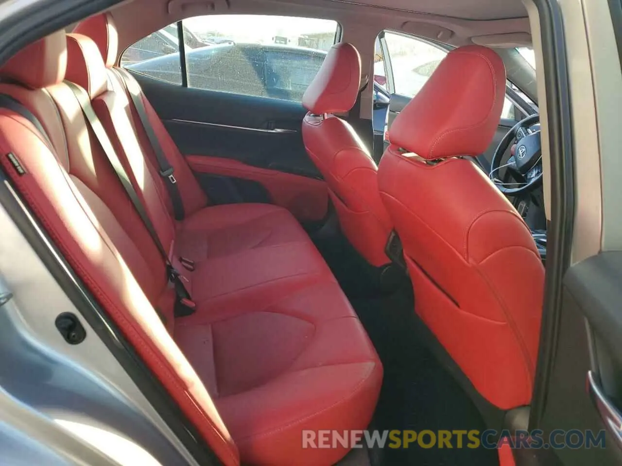 10 fotografías del automóvil dañado 4T1KZ1AK5LU040619 TOYOTA CAMRY 2020