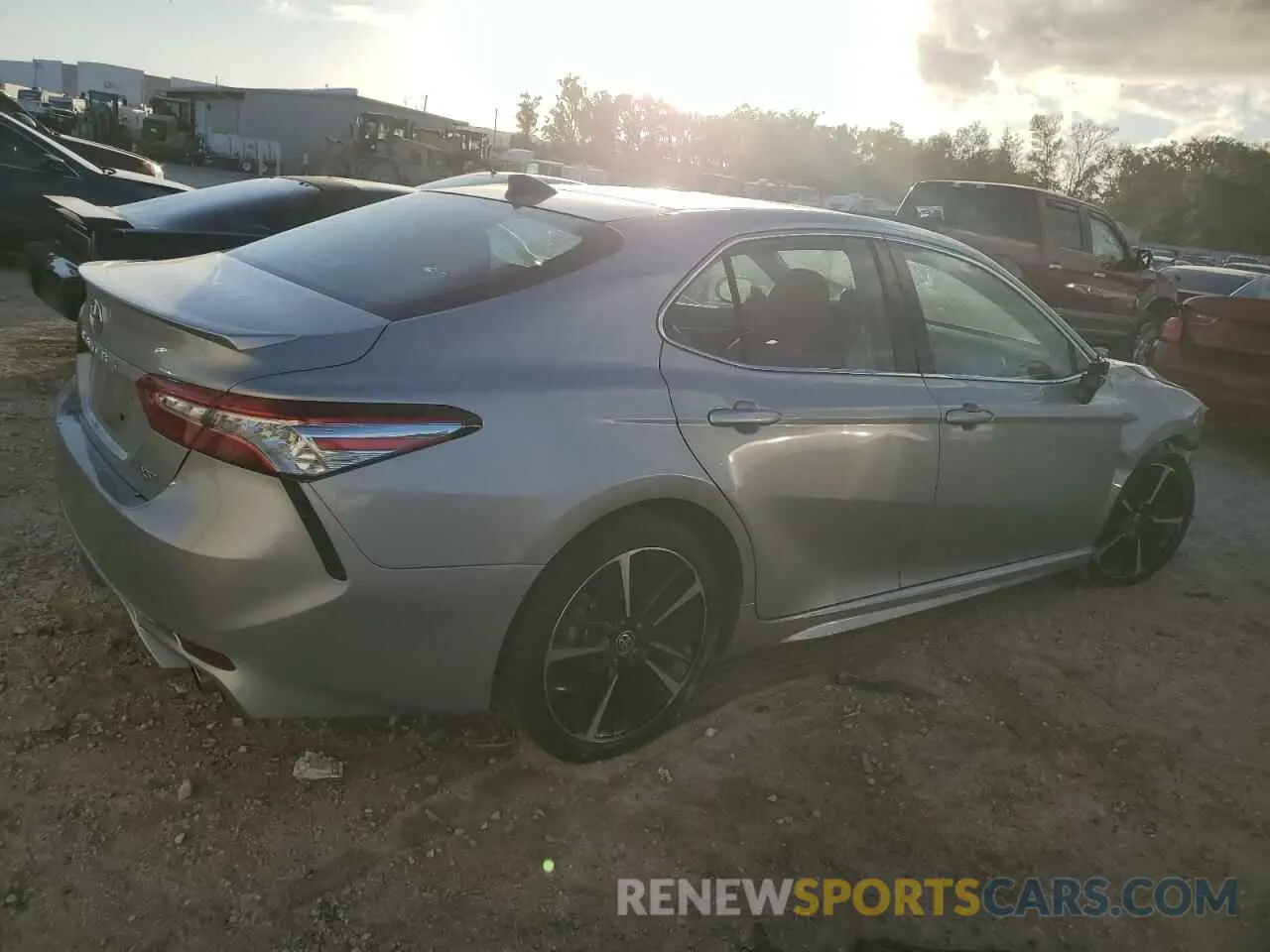 3 fotografías del automóvil dañado 4T1KZ1AK5LU040619 TOYOTA CAMRY 2020
