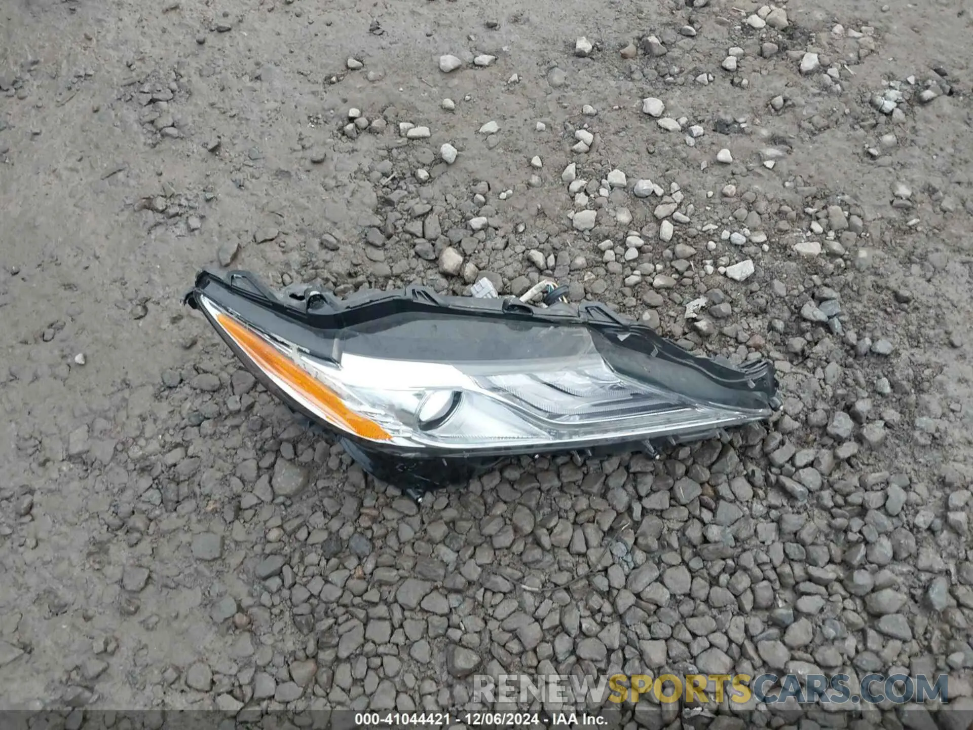 12 fotografías del automóvil dañado 4T1KZ1AK5LU047165 TOYOTA CAMRY 2020