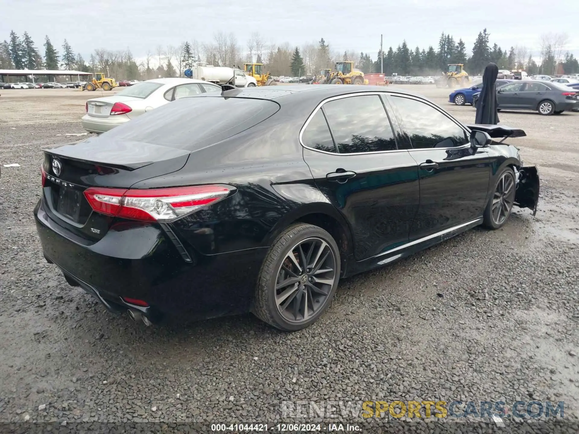 4 fotografías del automóvil dañado 4T1KZ1AK5LU047165 TOYOTA CAMRY 2020