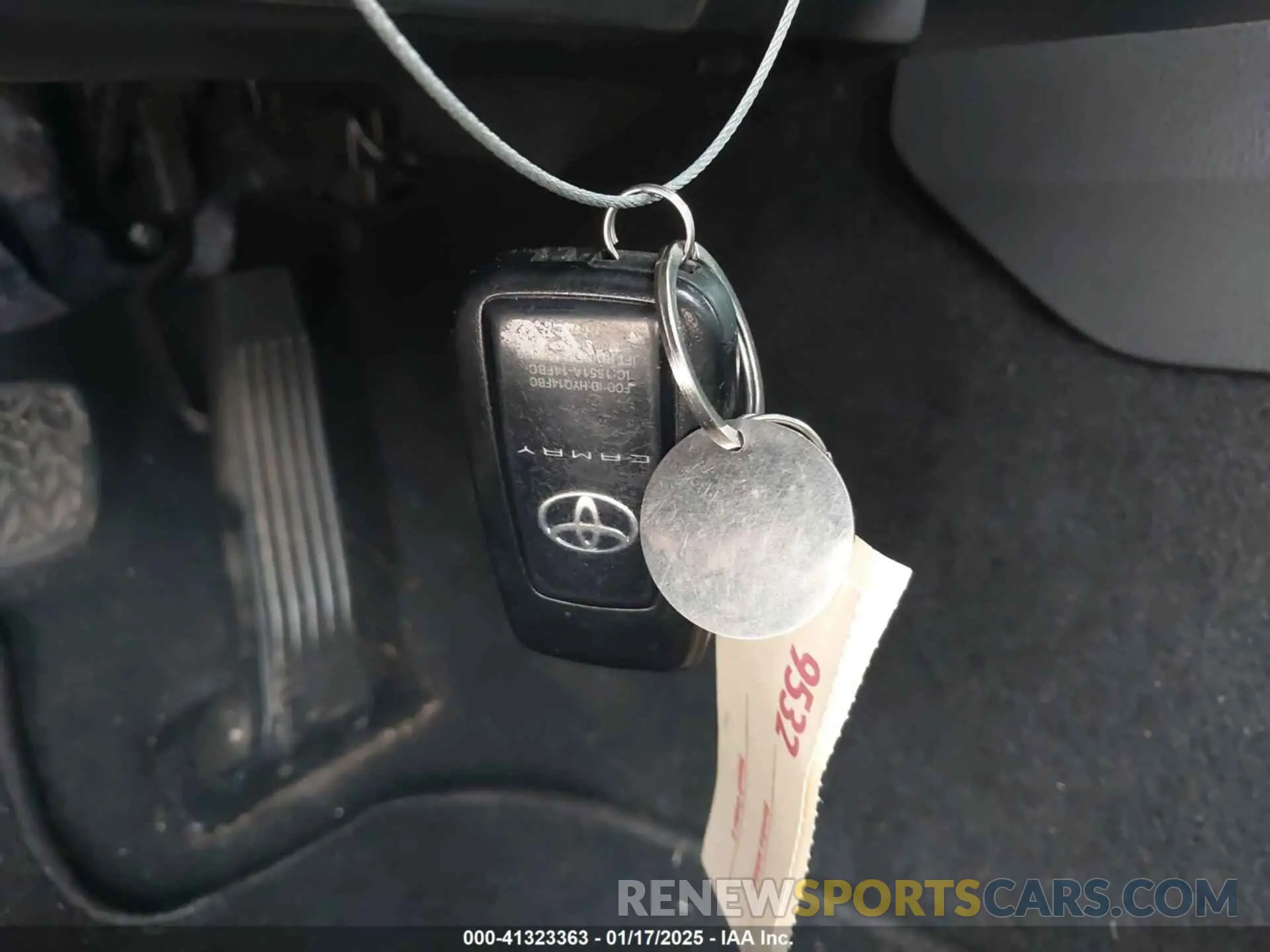 11 fotografías del automóvil dañado 4T1KZ1AK7LU040671 TOYOTA CAMRY 2020