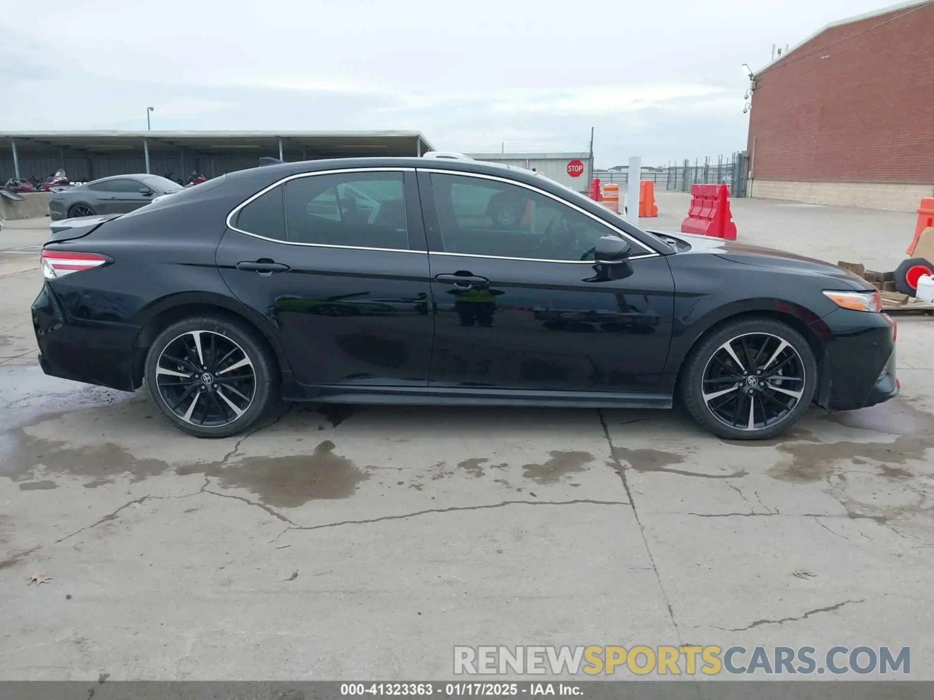 13 fotografías del automóvil dañado 4T1KZ1AK7LU040671 TOYOTA CAMRY 2020