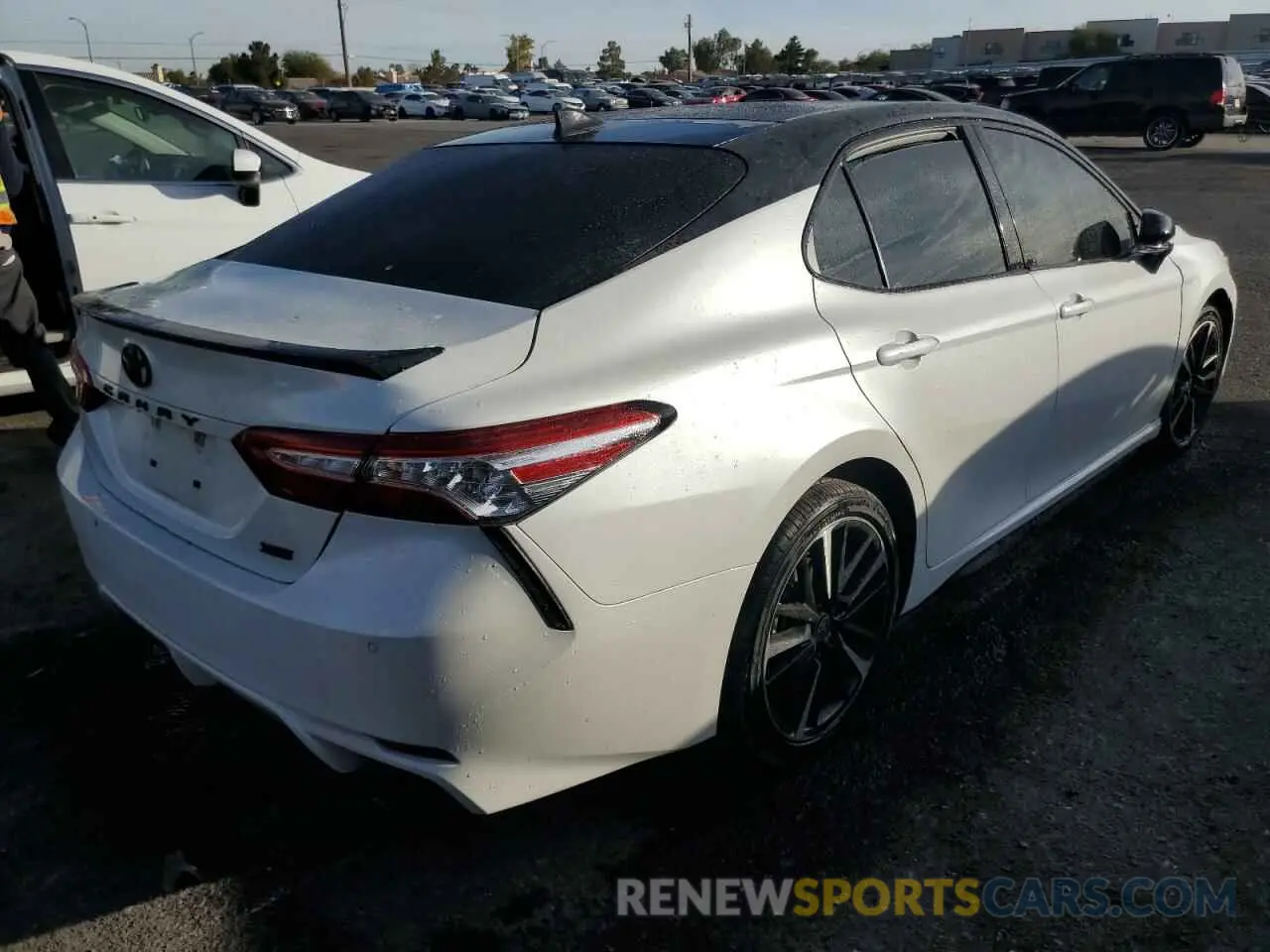 3 fotografías del automóvil dañado 4T1KZ1AK7LU046454 TOYOTA CAMRY 2020