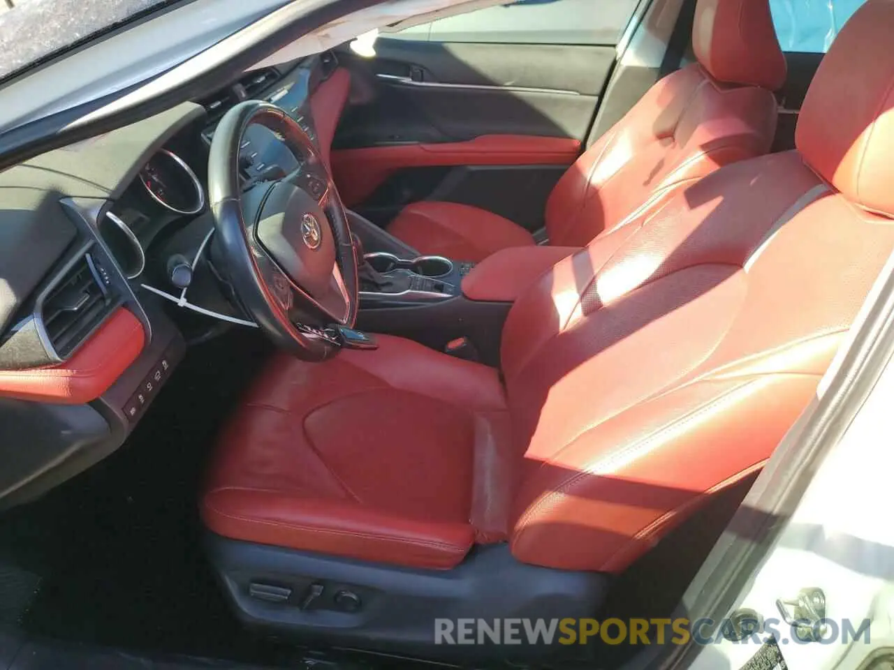 7 fotografías del automóvil dañado 4T1KZ1AK7LU046454 TOYOTA CAMRY 2020