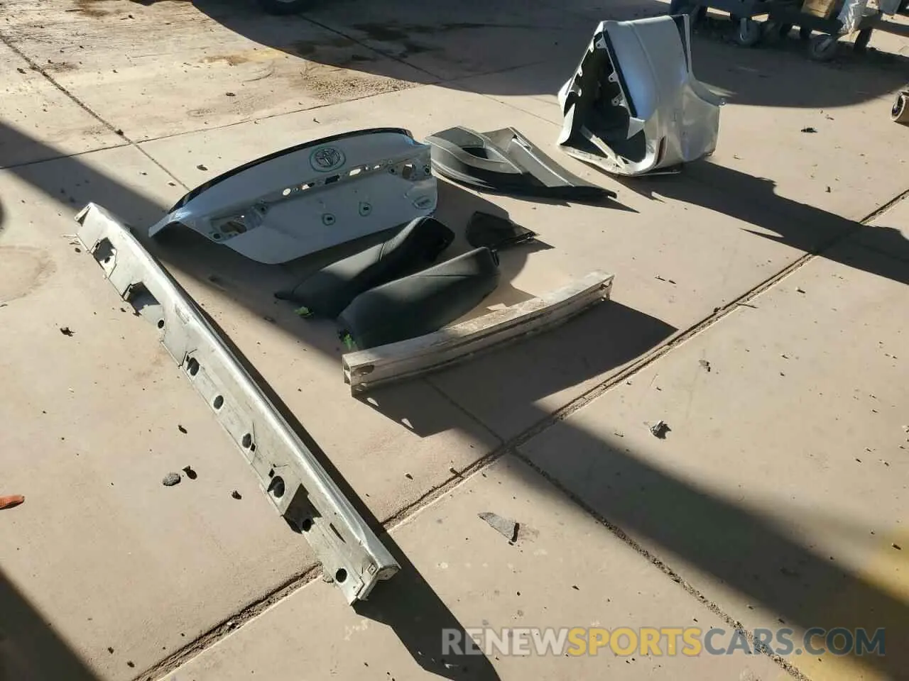 12 fotografías del automóvil dañado 4T1KZ1AK9LU034192 TOYOTA CAMRY 2020