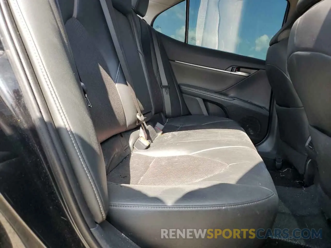 10 fotografías del automóvil dañado 4T1KZ1AK9LU040820 TOYOTA CAMRY 2020
