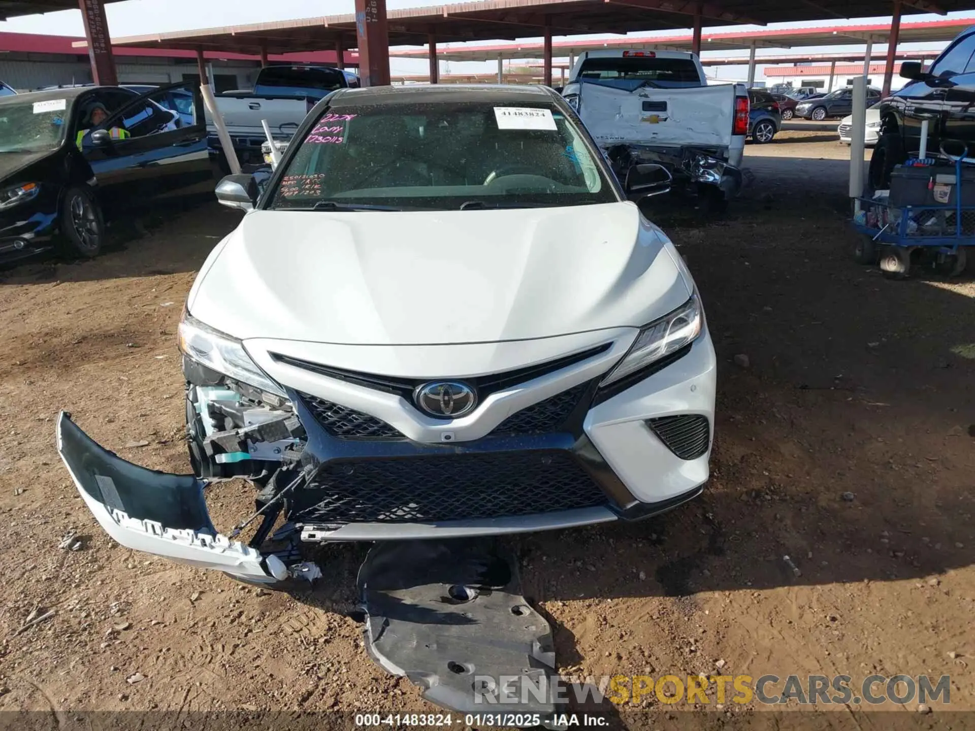 12 fotografías del automóvil dañado 4T1KZ1AK9LU045600 TOYOTA CAMRY 2020
