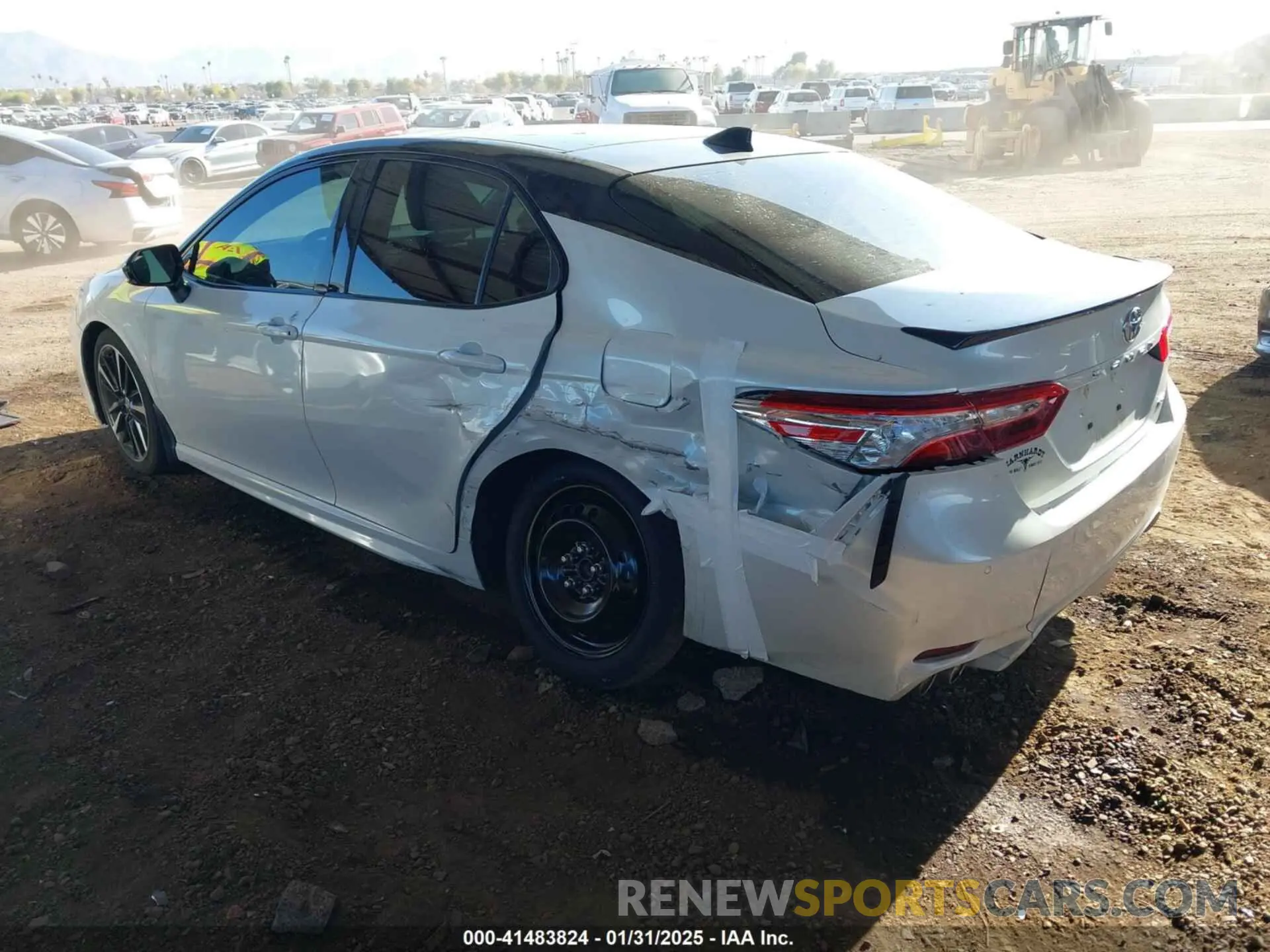 3 fotografías del automóvil dañado 4T1KZ1AK9LU045600 TOYOTA CAMRY 2020