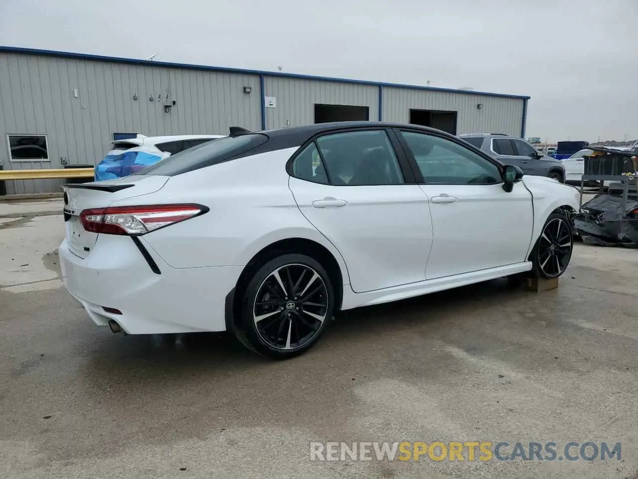3 fotografías del automóvil dañado 4T1KZ1AKXLU046299 TOYOTA CAMRY 2020