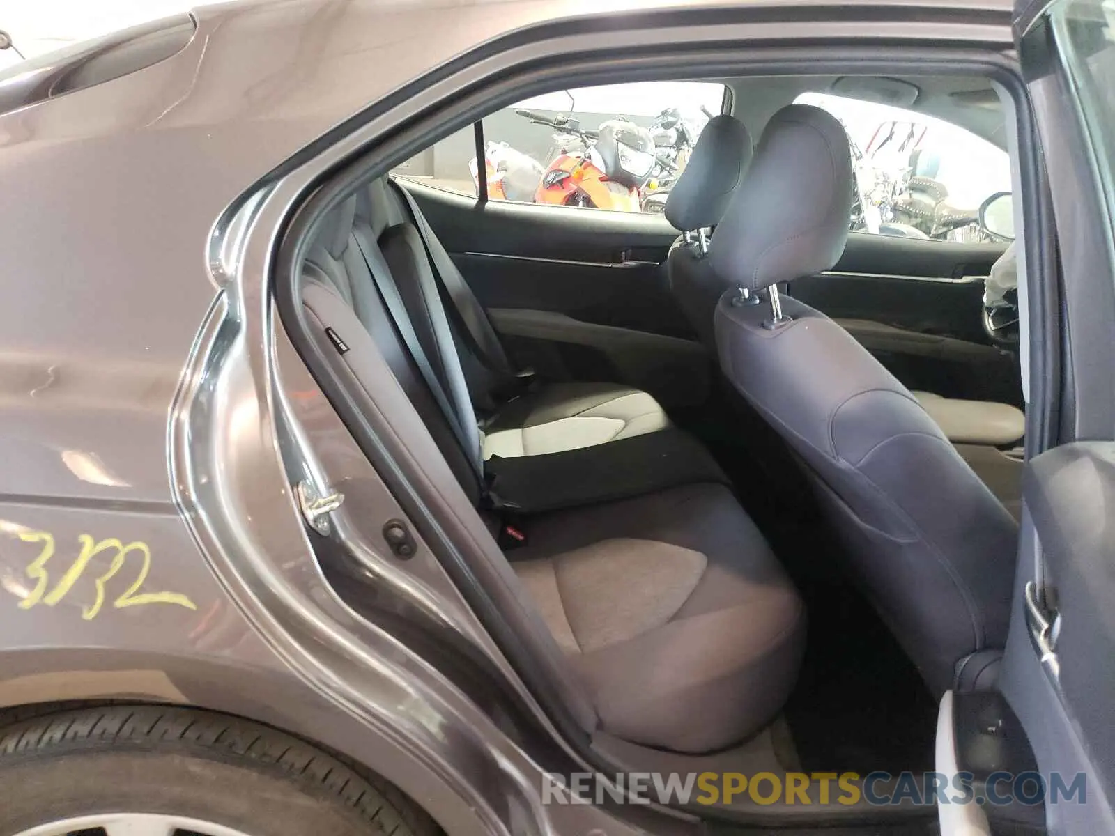 6 fotografías del automóvil dañado 4T1L11AK1LU889674 TOYOTA CAMRY 2020