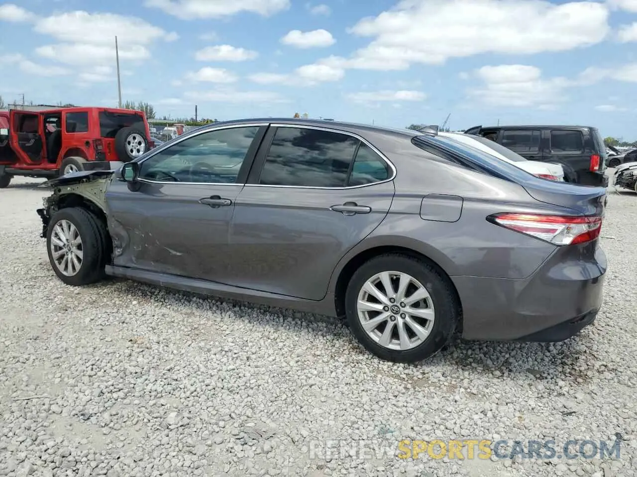 2 fotografías del automóvil dañado 4T1L11AK2LU871247 TOYOTA CAMRY 2020