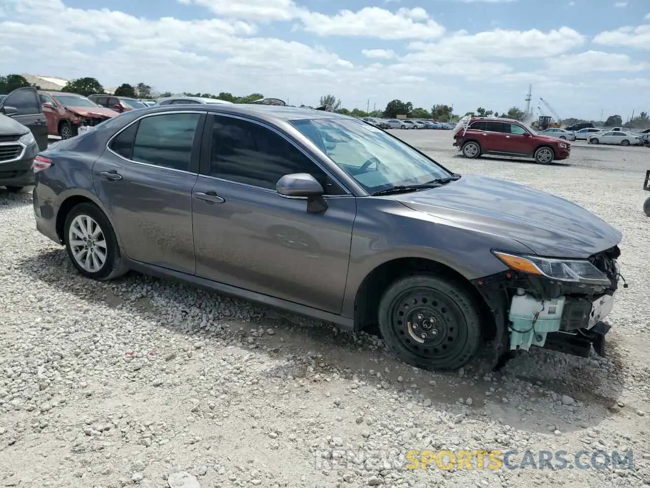 4 fotografías del automóvil dañado 4T1L11AK2LU871247 TOYOTA CAMRY 2020
