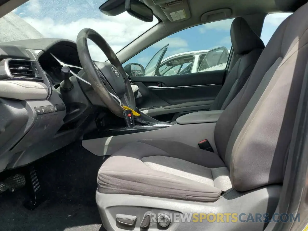 7 fotografías del automóvil dañado 4T1L11AK2LU871247 TOYOTA CAMRY 2020