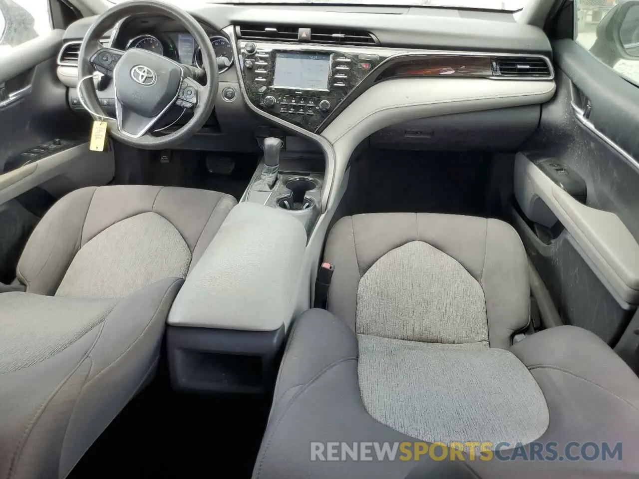 8 fotografías del automóvil dañado 4T1L11AK2LU871247 TOYOTA CAMRY 2020