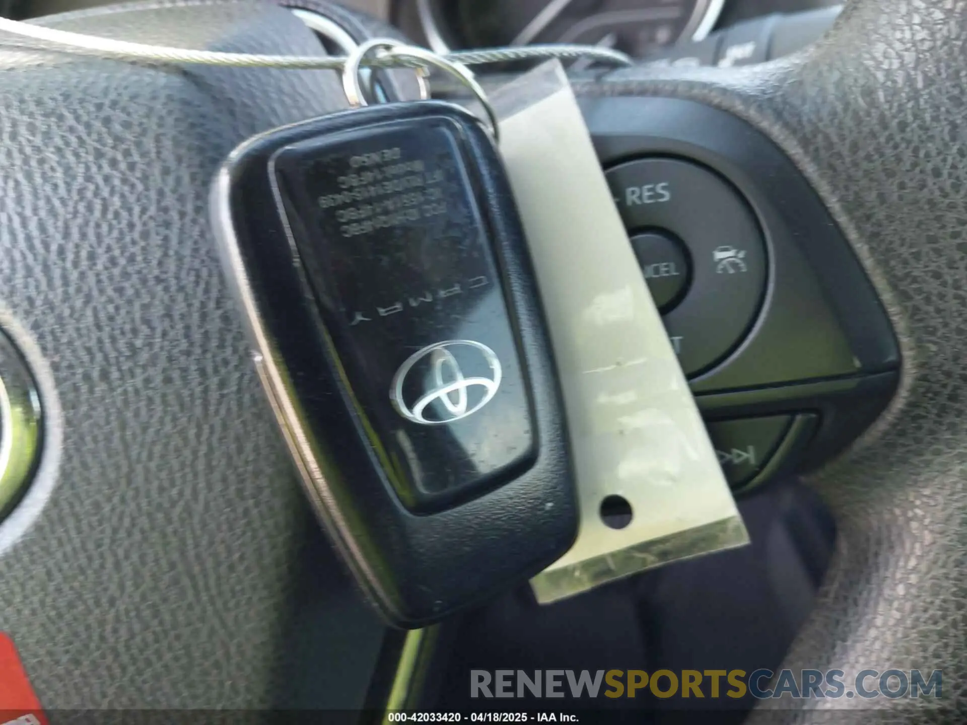 11 fotografías del automóvil dañado 4T1L11AK3LU993342 TOYOTA CAMRY 2020