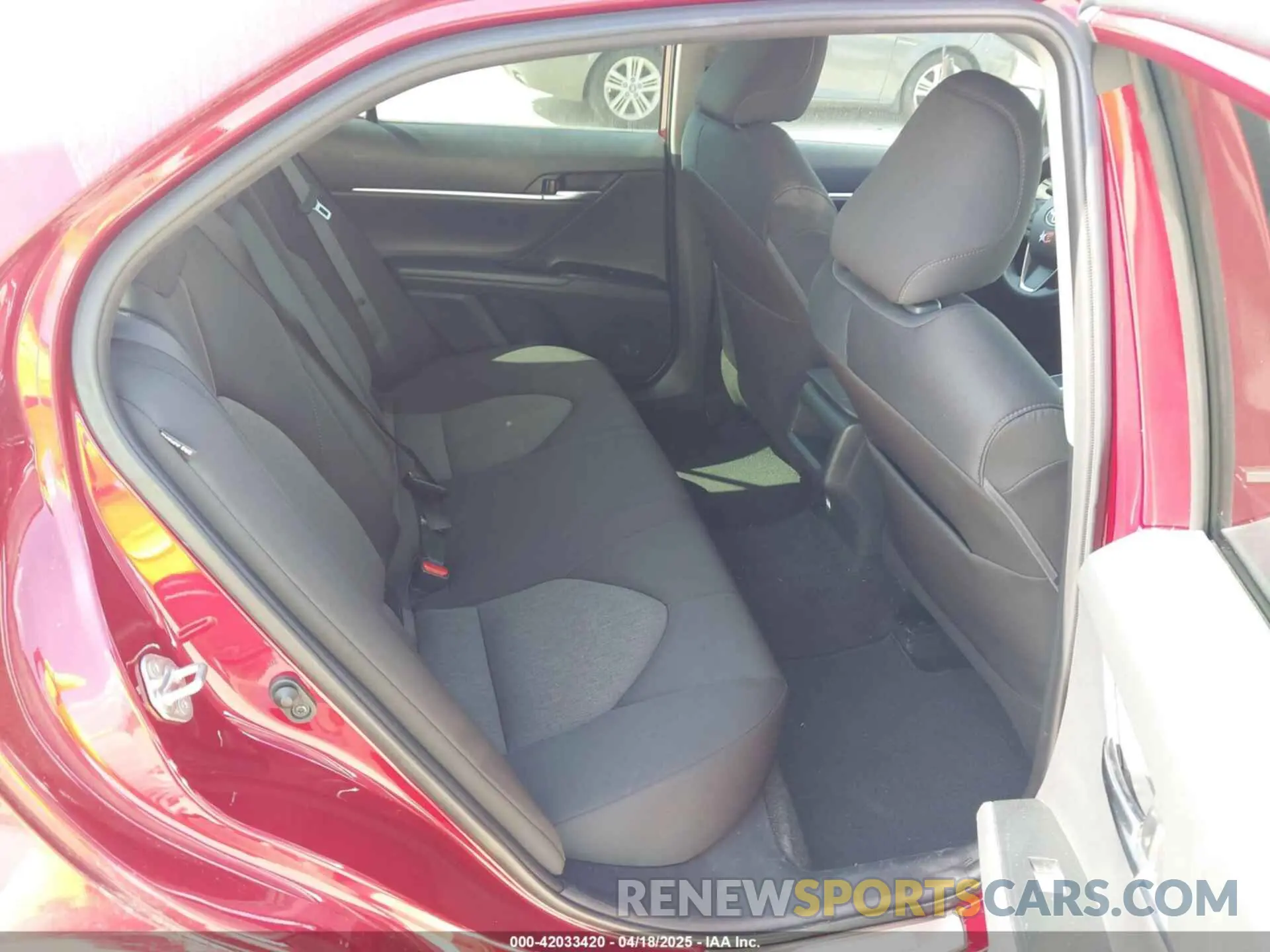 8 fotografías del automóvil dañado 4T1L11AK3LU993342 TOYOTA CAMRY 2020