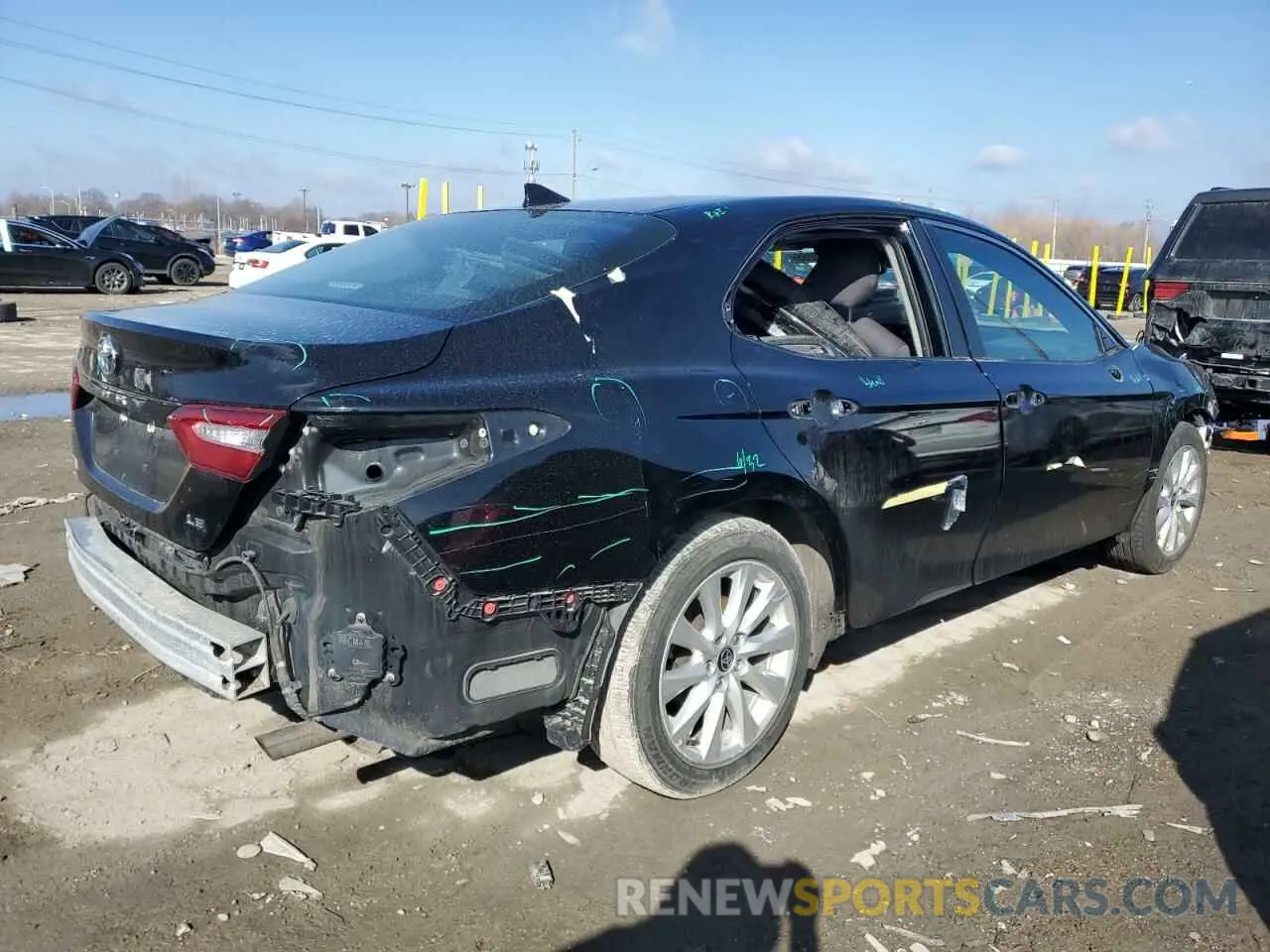 3 fotografías del automóvil dañado 4T1L11AK4LU509761 TOYOTA CAMRY 2020