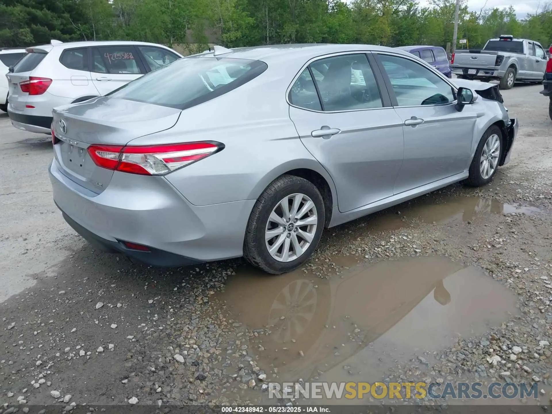 3 fotografías del automóvil dañado 4T1L11AK4LU897459 TOYOTA CAMRY 2020